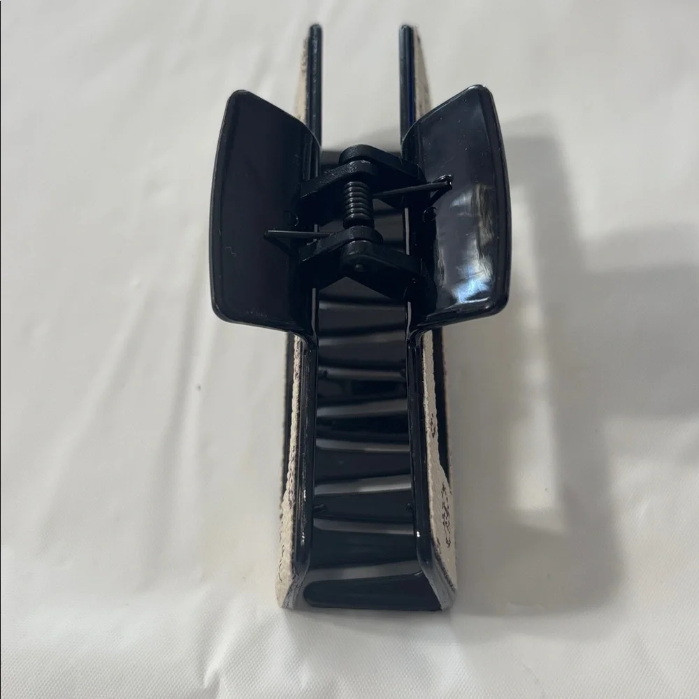 Beige/Brown/Black Hair Clip - Picture 3 of 3